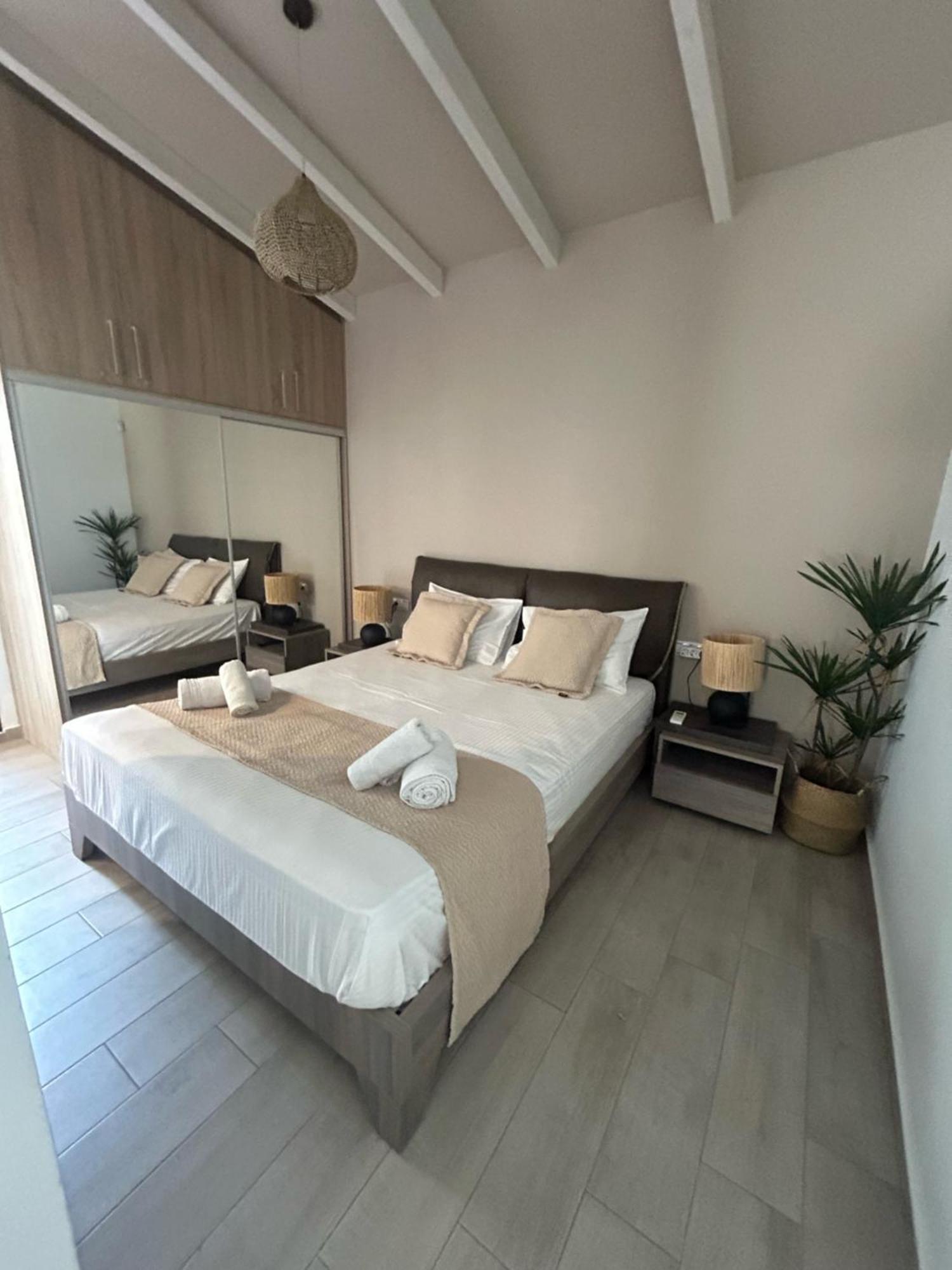 Ivory Style Maisonette Near Downtown Villa Heraklion  Exterior photo